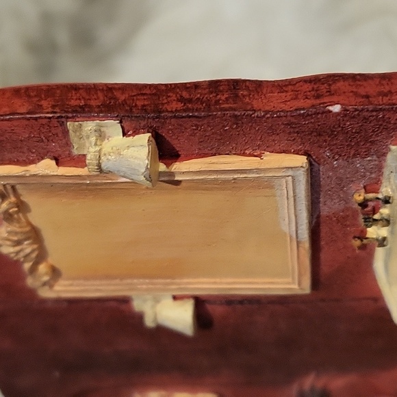 Signed C Winterle Olson bathtub bathroom resin wall art plaque 5.5" - Picture 14 of 16